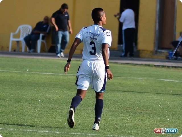 פלג חוגג את השוויון (ארנון לוי)